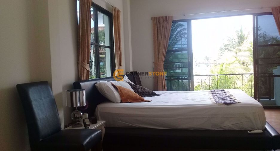 Casa en alquiler de 6 habitaciones en East Pattaya, Pattaya