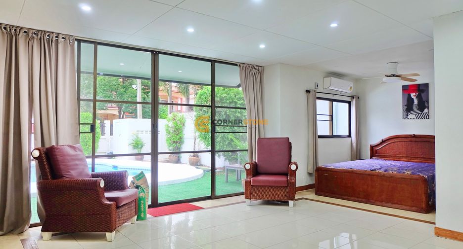 Casa en alquiler de 6 habitaciones en East Pattaya, Pattaya