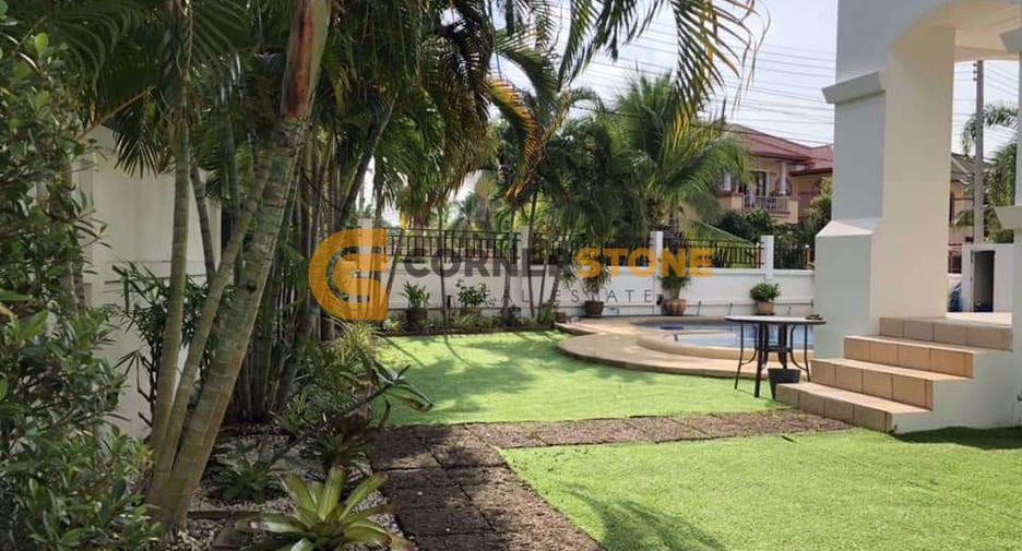 Casa en alquiler de 6 habitaciones en East Pattaya, Pattaya