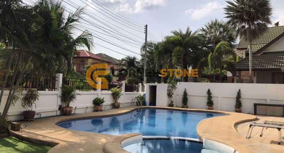 Casa en alquiler de 6 habitaciones en East Pattaya, Pattaya