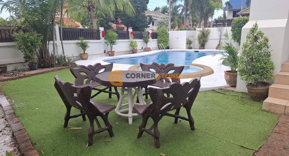 Casa en alquiler de 6 habitaciones en East Pattaya, Pattaya