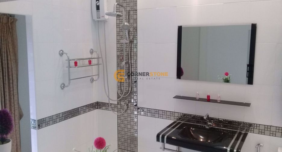 Casa en alquiler de 6 habitaciones en East Pattaya, Pattaya