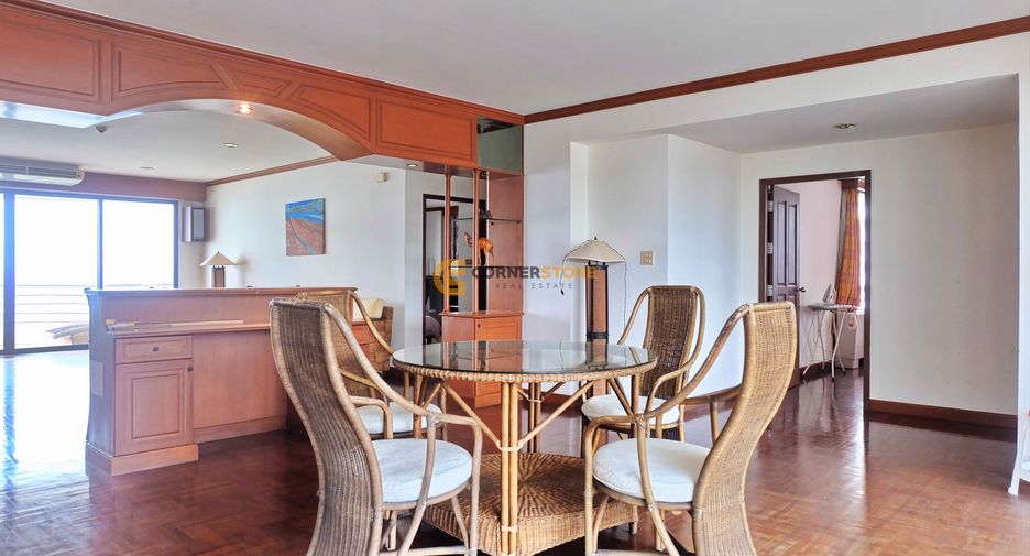 Condo en venta de 3 habitaciones en Pratumnak, Pattaya