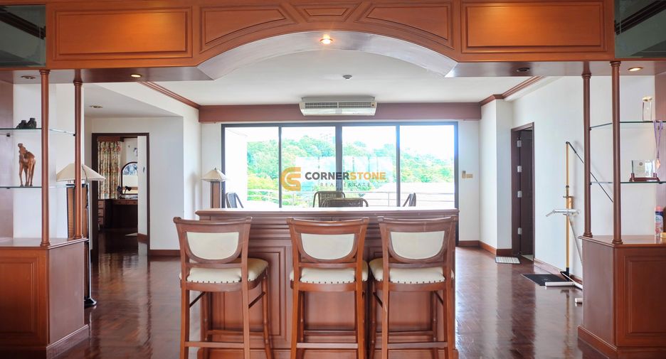 Condo en venta de 3 habitaciones en Pratumnak, Pattaya
