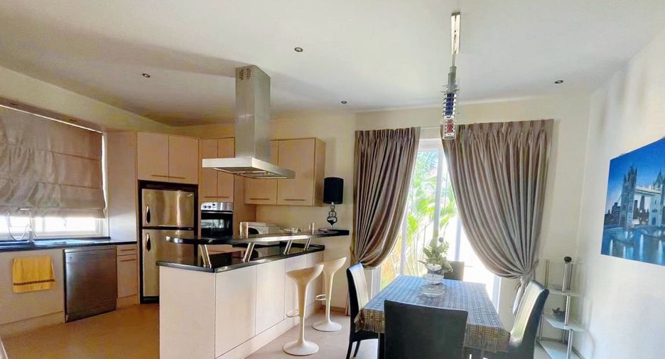 Haus zur Miete mit 8 Zimmer in Bang Lamung, Chonburi