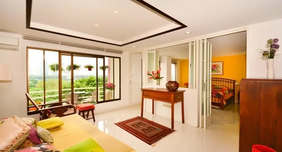 À louer 4 chambres condo à Pathum Wan, Bangkok