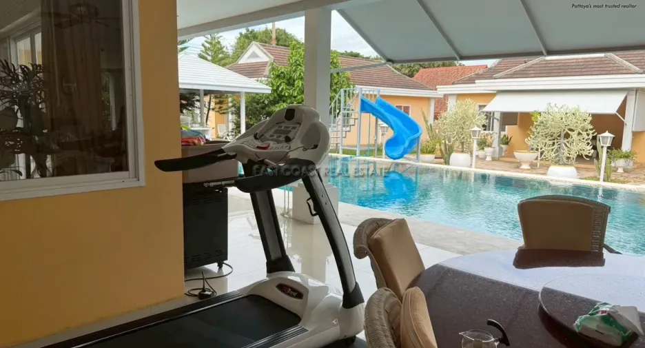 出租 8 卧室 独立屋 在 Bang Lamung, Chon Buri