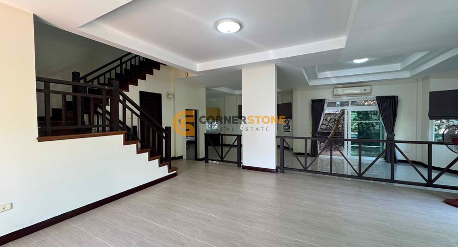 For rent そして for sale 3 ベッドルーム house in Bang Lamung, Chonburi