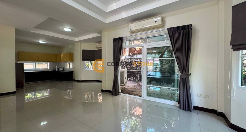 For rent そして for sale 3 ベッドルーム house in Bang Lamung, Chonburi