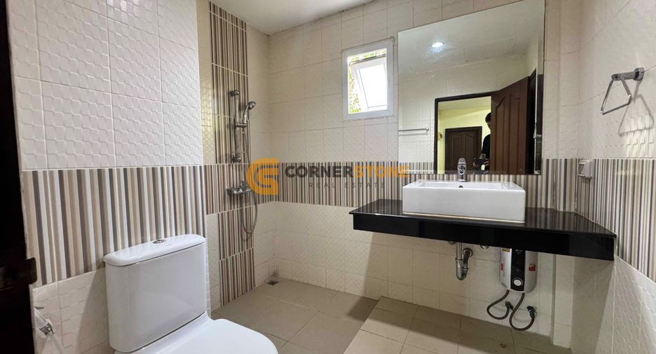 For rent そして for sale 3 ベッドルーム house in Bang Lamung, Chonburi
