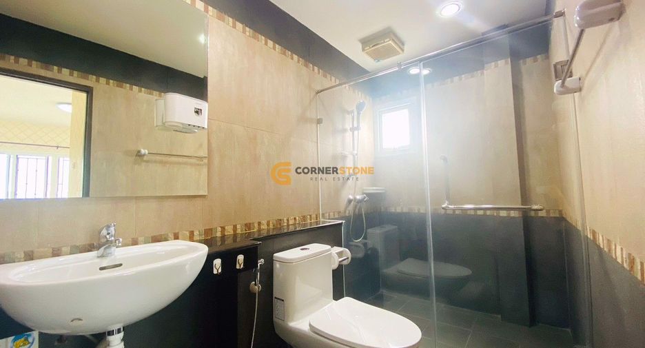 Casa en alquiler y en venta de 5 habitaciones en Bang Lamung, Chonburi