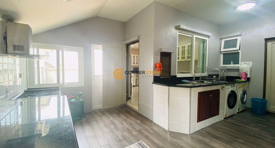 Casa en alquiler y en venta de 5 habitaciones en Bang Lamung, Chonburi