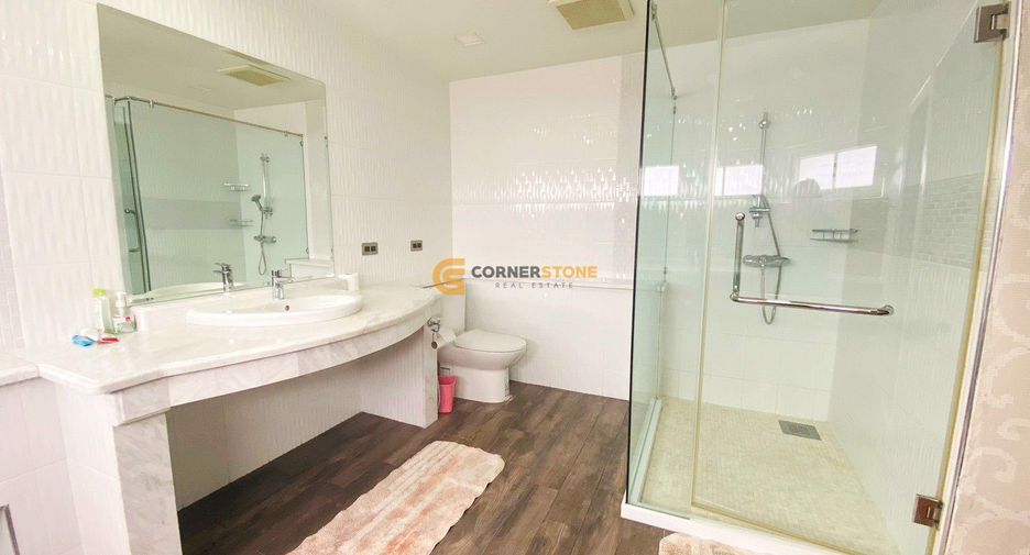 Casa en alquiler y en venta de 5 habitaciones en Bang Lamung, Chonburi