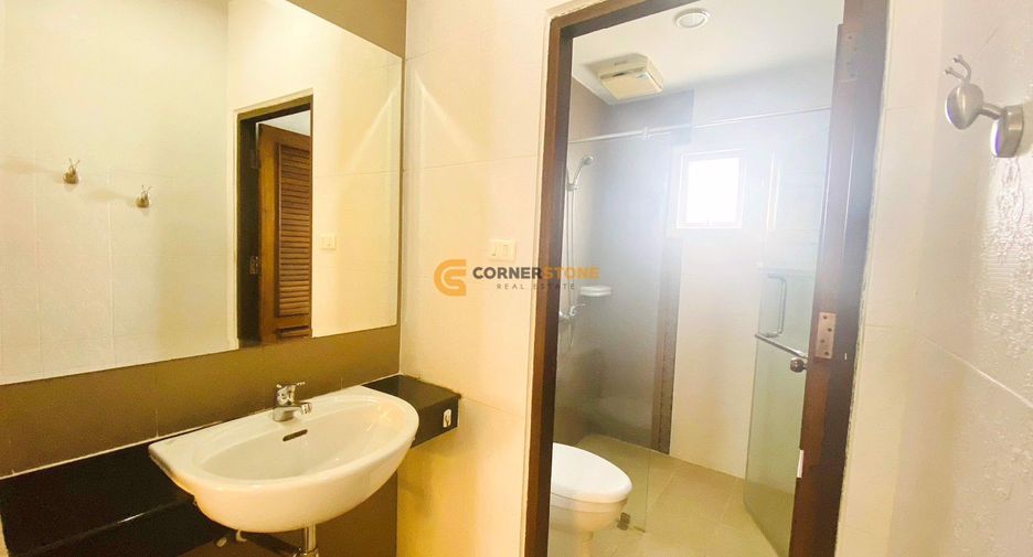 Casa en alquiler y en venta de 5 habitaciones en Bang Lamung, Chonburi