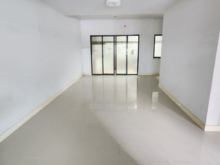 Продажа 3 спальни таунхаус в Bang Phli, Самутпракан