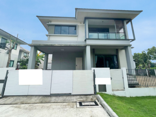 出售 4 卧室 独立屋 在 Mueang Pathum Thani, Pathum Thani