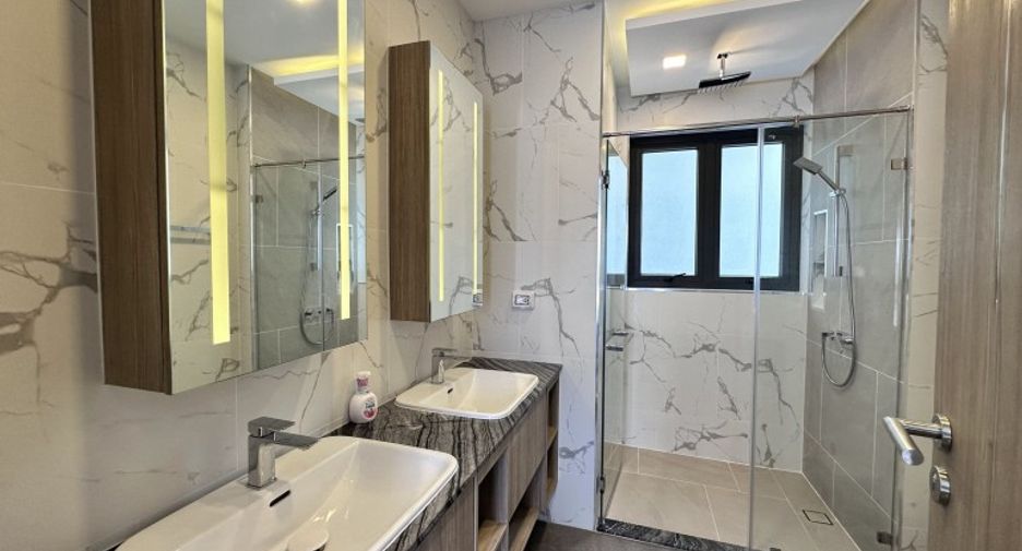 For sale 4 bedrooms house in South Pattaya, Pattaya