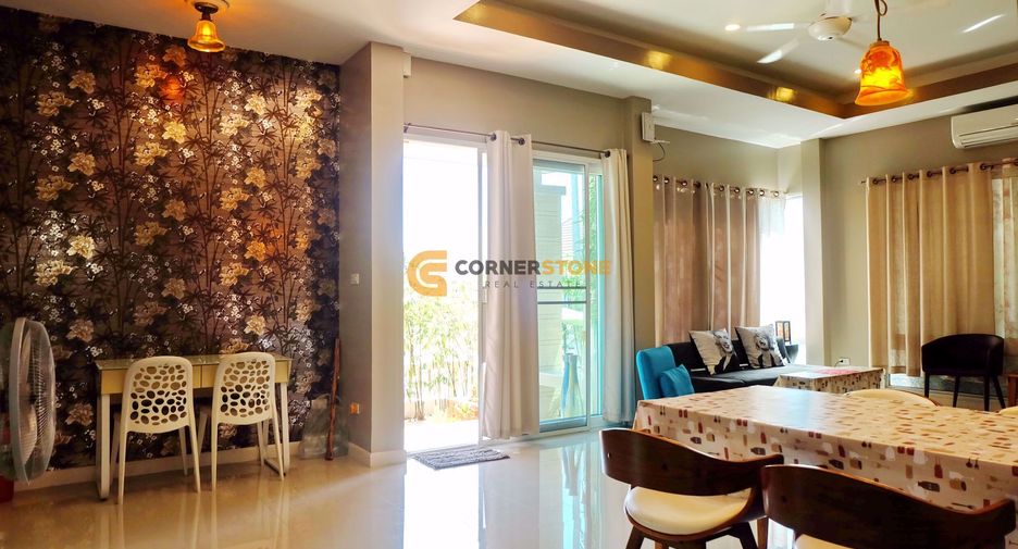 For rent and for sale 4 bedrooms house in Sattahip, Chonburi