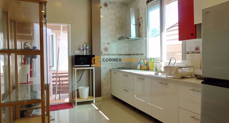 For rent and for sale 4 bedrooms house in Sattahip, Chonburi