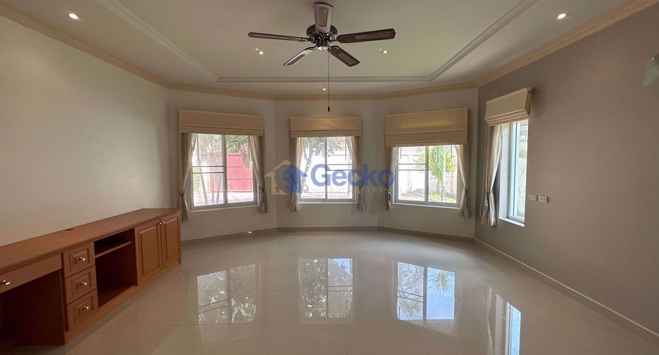 Casa en venta de 4 habitaciones en Bang Lamung, Chonburi