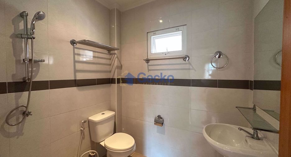 Casa en venta de 4 habitaciones en Bang Lamung, Chonburi