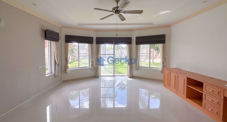 Casa en venta de 4 habitaciones en Bang Lamung, Chonburi
