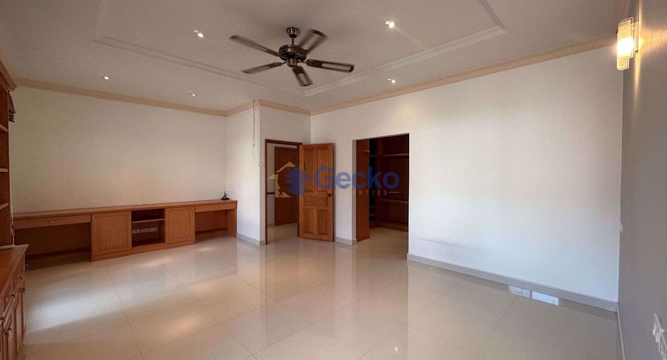 Casa en venta de 4 habitaciones en Bang Lamung, Chonburi