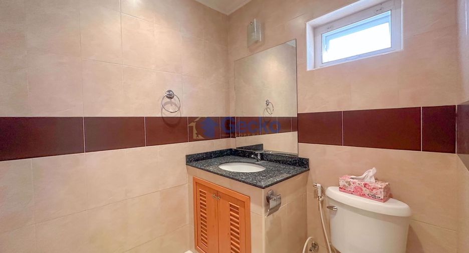 Casa en venta de 4 habitaciones en Bang Lamung, Chonburi