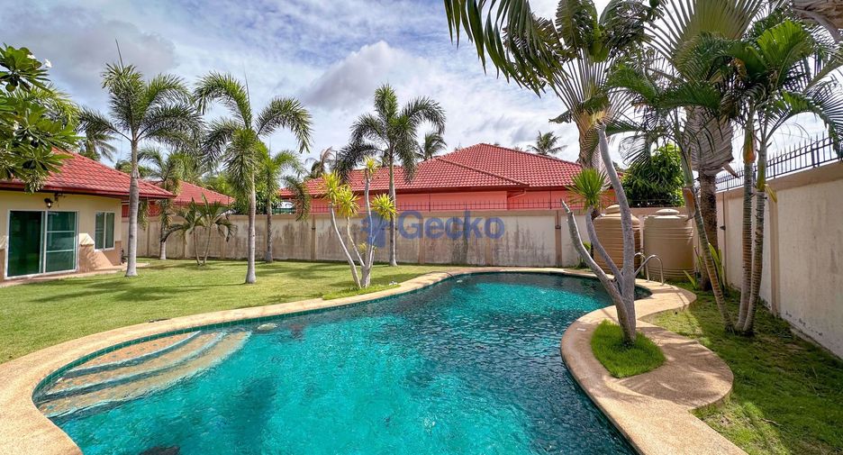 Casa en venta de 4 habitaciones en Bang Lamung, Chonburi