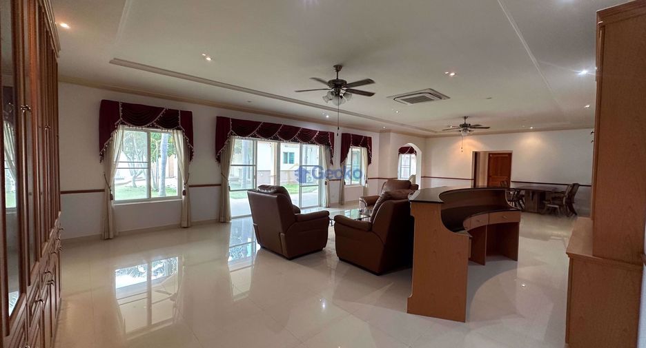 Casa en venta de 4 habitaciones en Bang Lamung, Chonburi