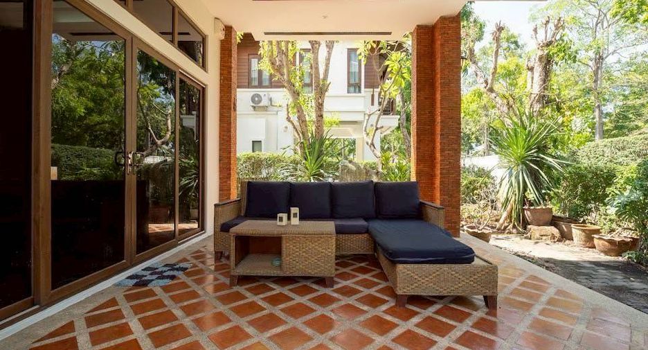 For sale 5 ベッドルーム house in Bang Lamung, Chonburi