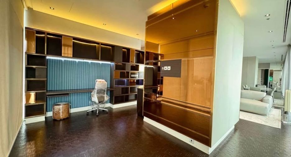 Wohnung zur Miete mit 4 Zimmer in Sathon, Bangkok