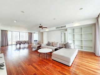 For rent 4 bedrooms condo in Watthana, Bangkok