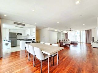 For rent 4 bedrooms condo in Watthana, Bangkok