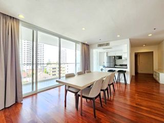 For rent 4 bedrooms condo in Watthana, Bangkok