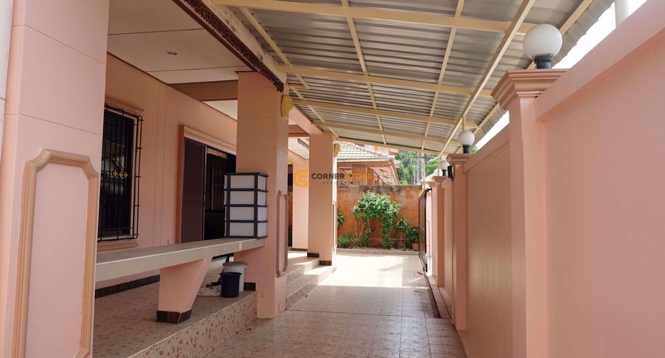 For rent 4 bedrooms house in Bang Lamung, Chonburi
