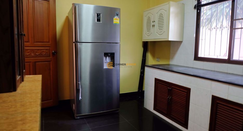 For rent 4 bedrooms house in Bang Lamung, Chonburi
