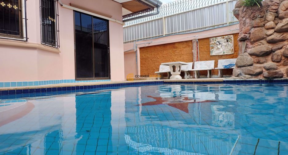 For rent 4 bedrooms house in Bang Lamung, Chonburi
