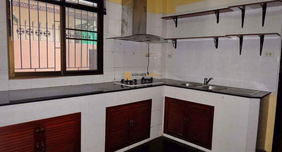 For rent 4 bedrooms house in Bang Lamung, Chonburi