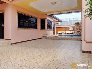 Casa en alquiler de 4 habitaciones en Bang Lamung, Chonburi