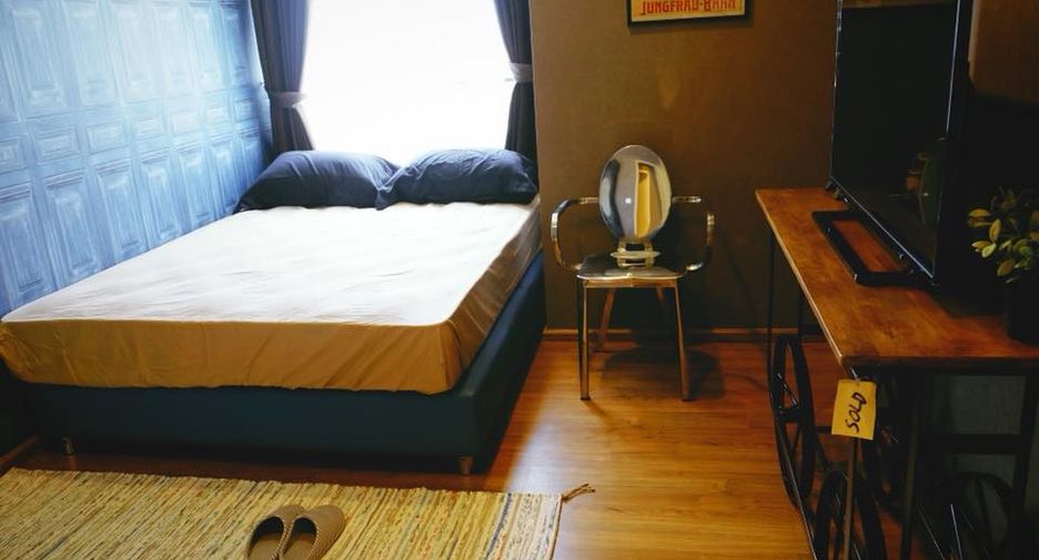 For rent 2 bedrooms condo in Watthana, Bangkok
