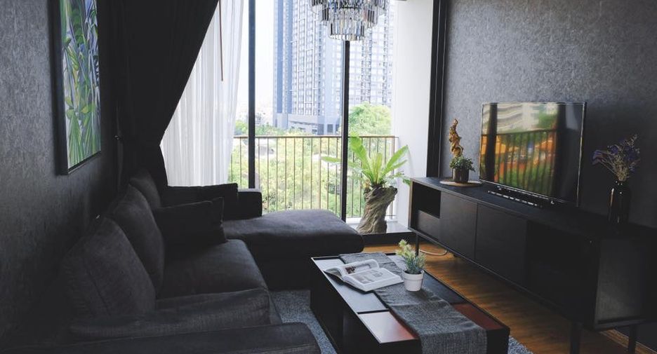 For rent 2 bedrooms condo in Watthana, Bangkok