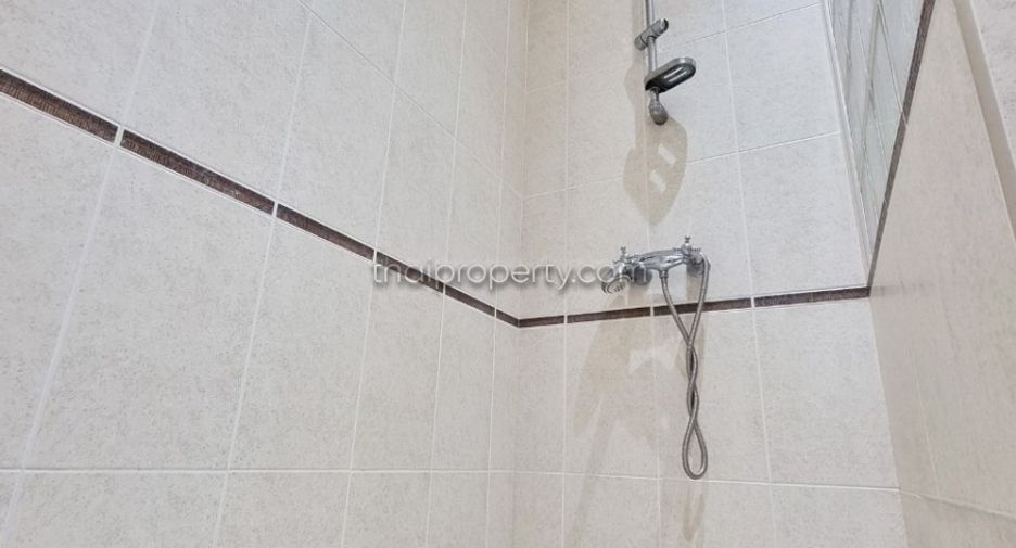 For sale and for rent 3 bedrooms condo in Bang Lamung, Chonburi