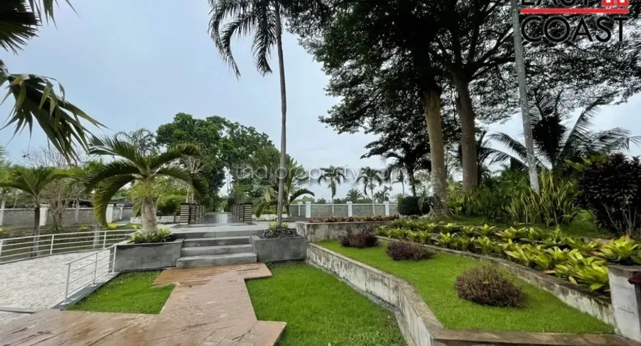 For rent and for sale 3 bedrooms house in Bang Lamung, Chonburi