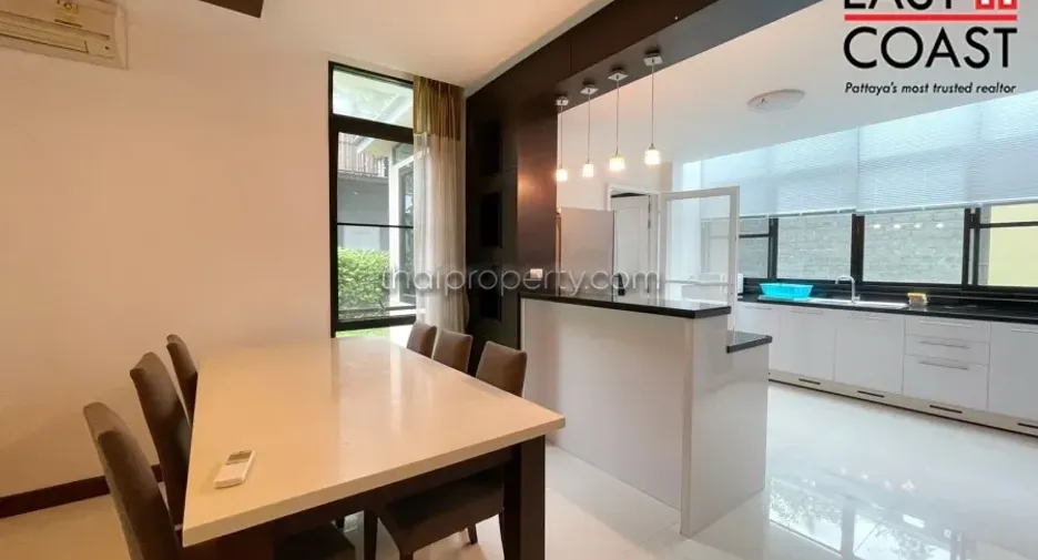 For rent and for sale 3 bedrooms house in Bang Lamung, Chonburi