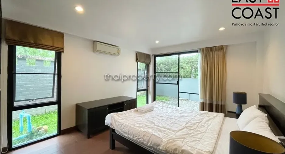 For rent and for sale 3 bedrooms house in Bang Lamung, Chonburi