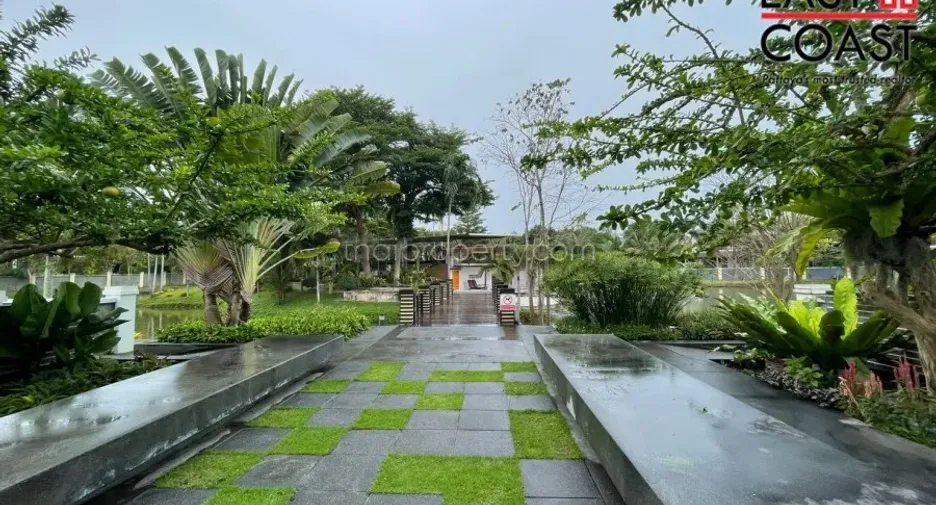 For rent and for sale 3 bedrooms house in Bang Lamung, Chonburi