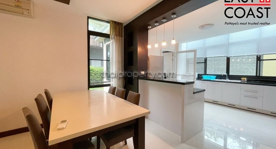 Casa en venta y en alquiler de 3 habitaciones en East Pattaya, Pattaya