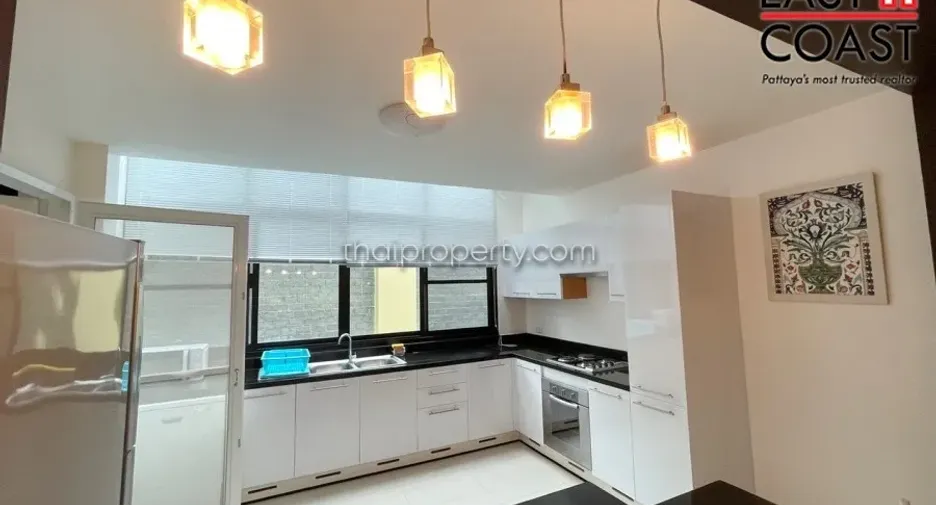 For rent and for sale 3 bedrooms house in Bang Lamung, Chonburi