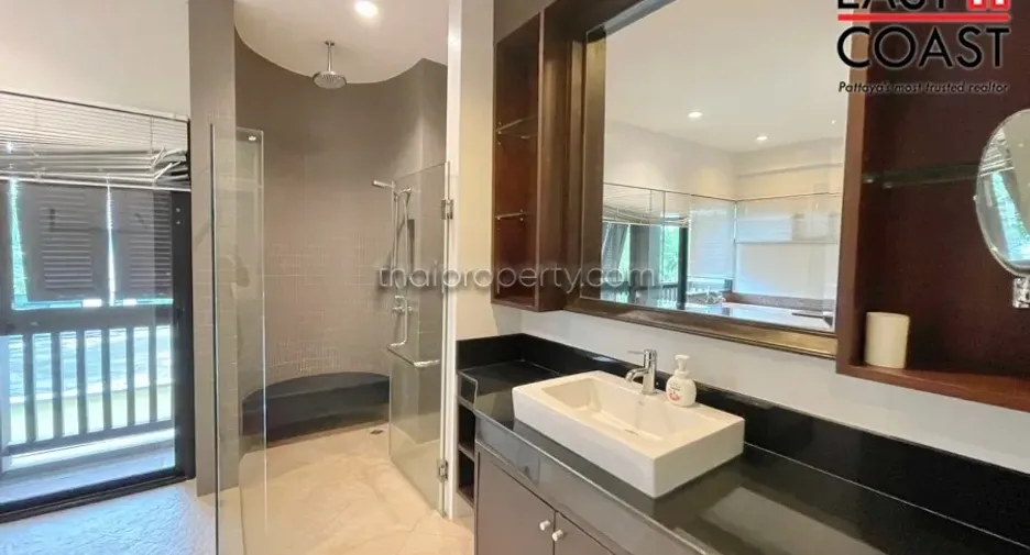 For rent and for sale 3 bedrooms house in Bang Lamung, Chonburi